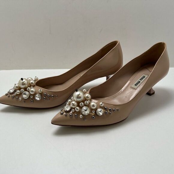 Miu Miu Embellished Patent Leather Tan Pumps Pedestal Kitten Heel Beige Sz 36.5 - Picture 3 of 13